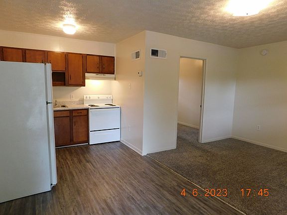 3rd image of 3216 Garden Dr #3216-11