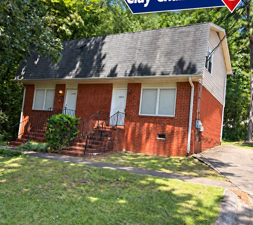 1900 Lyle Dr
