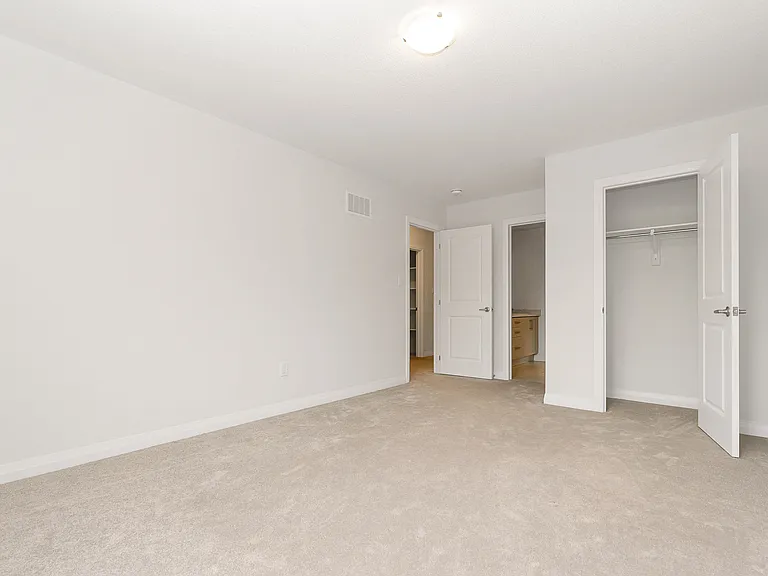 1372 Harrington St #1372 HARRINGTON ST — Photo 6