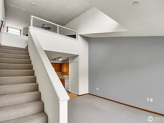 5th image of 12334 31st Avenue NE #607