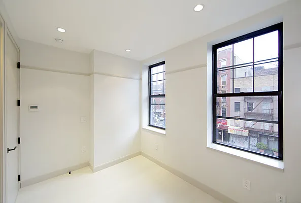 Rented by Voro New York | media 37