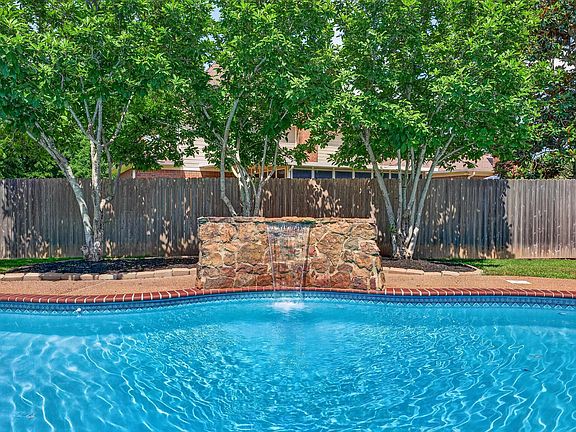 3rd image of 1572 John Ridge Dr