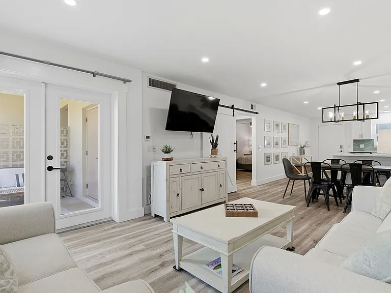 7003 Sunset Way #4 — Photo 12