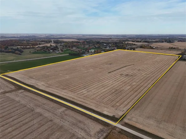 Stone Bridge Rd, Monticello, IA 52310