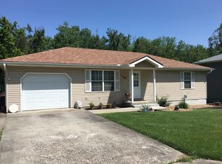180 S Lincoln Ave, Marshall, MO 65340