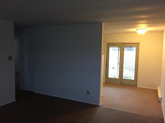 5th image of 107 Buckingham Pl #107