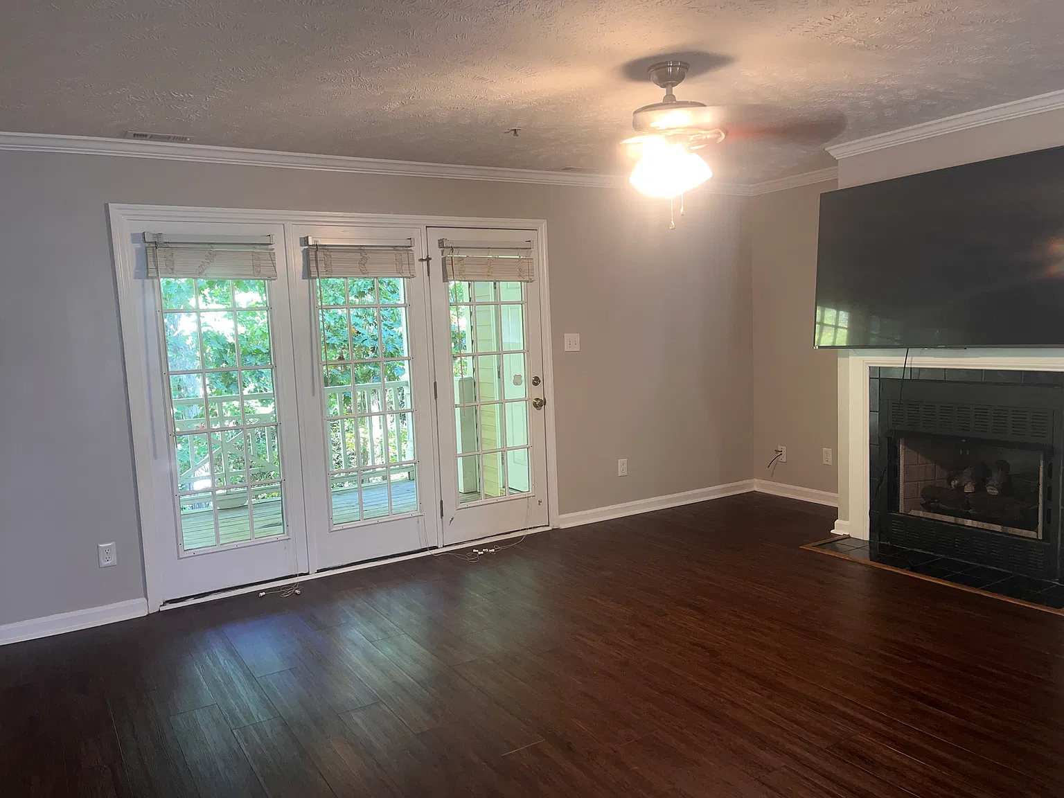 422 Bubble Creek Ct — Photo 4