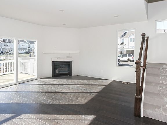 4th image of 634 Riverbank Lot 7.05