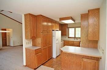 5th image of 290 Suncrest Ct SW