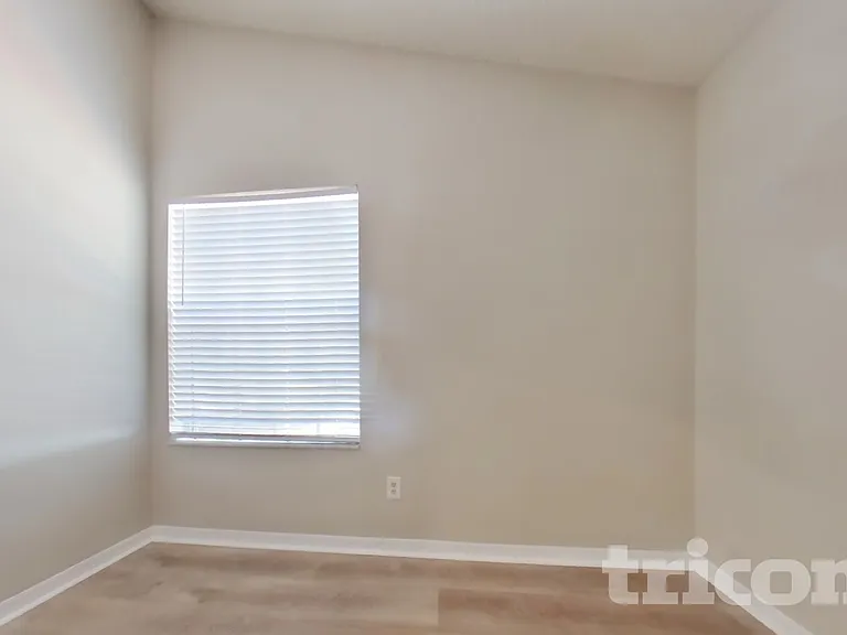 110 Yorktown Pl — Photo 11