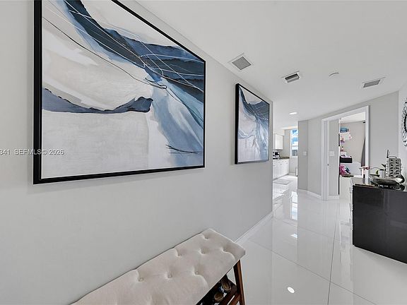 4th image of 19501 W Country Club Dr APT 2014