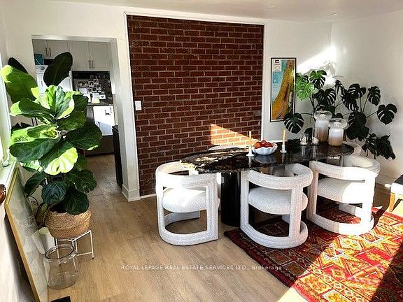 2nd image of 721 Gladstone Ave #3