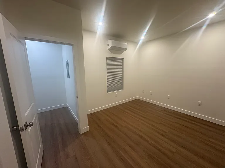 2205 Park St — Photo 10