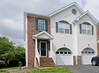 37 Heron Ct, Manalapan, NJ 07726