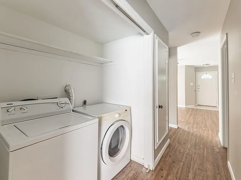 2404 Sycamore Ave #B2 — Photo 20