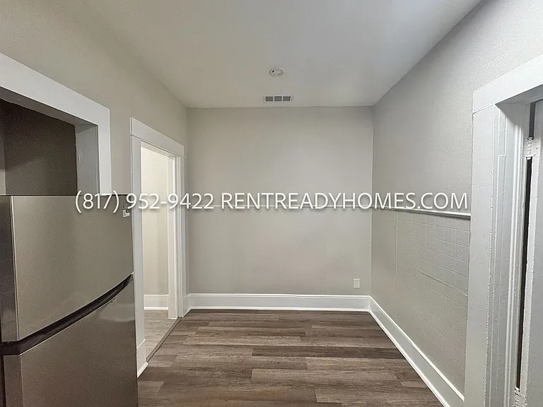 4431 Clay St. — Photo 9