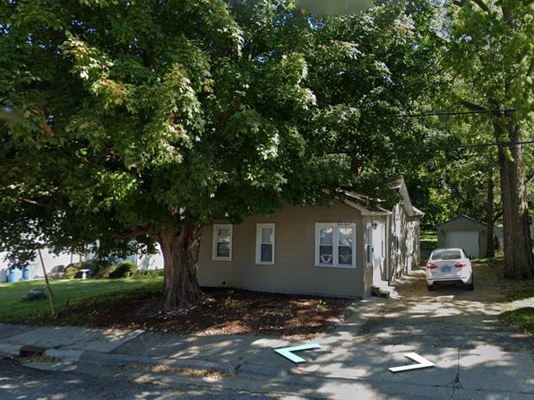 1212 Fargo Ave