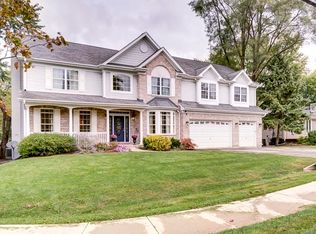 236 Waverly Rd, Barrington, IL 60010