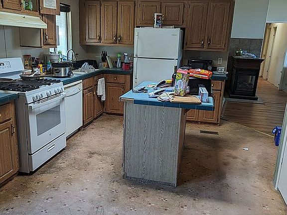4th image of 168 E Taylor Ln