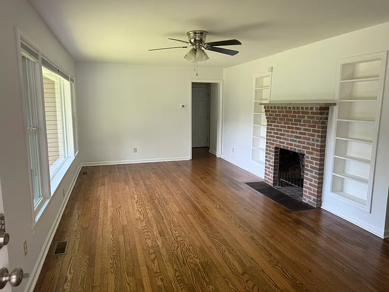 319 Beechwood Dr — Photo 5