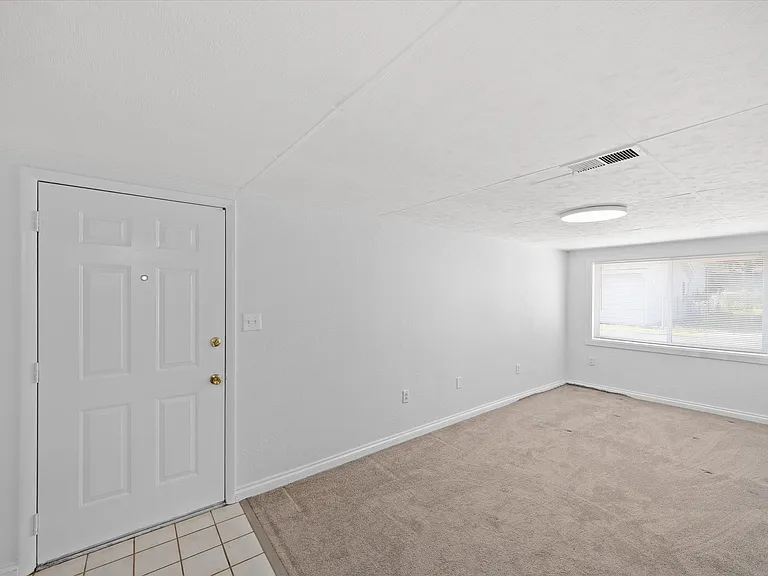 605 Walnut St #F — Photo 7