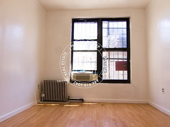 2nd image of 37 Henry St #19F