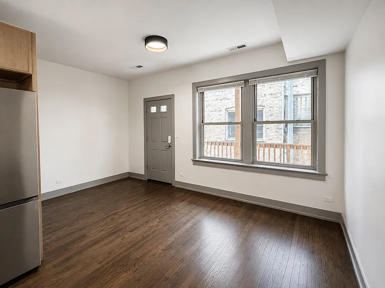 1902 W Pratt Blvd #C-1 — Photo 5