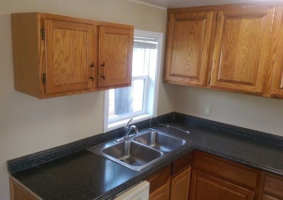 3rd image of 1043 N 24th St