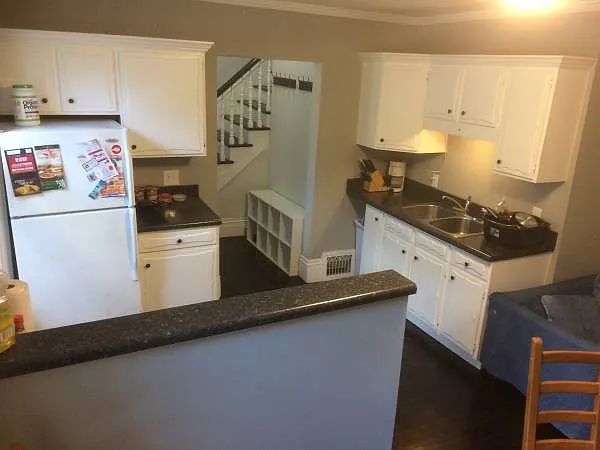 125 Farm St #2