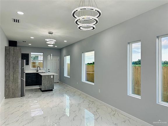 2nd image of 1024 N Clarence Ave #3