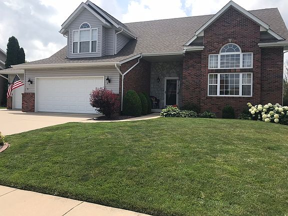 2nd image of 924 Wellington Dr