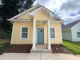 175 Barnett Shoals Rd, Athens, GA