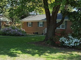 1226 Flowe Dr, Matthews, NC 28104