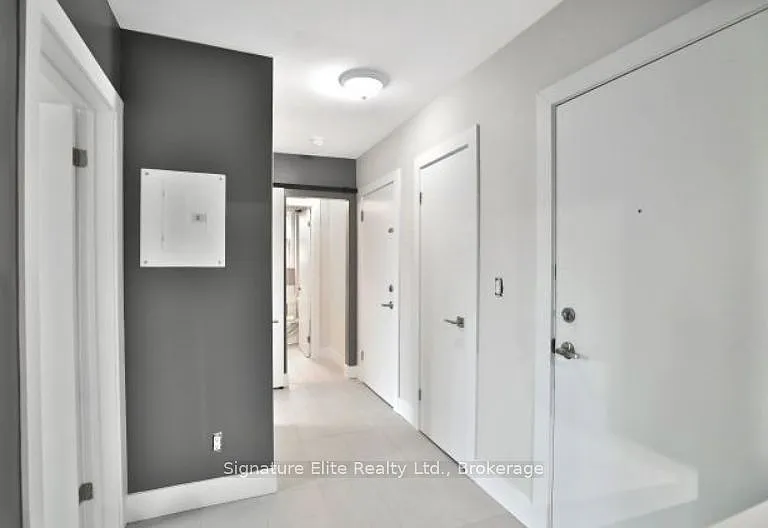 112 Alder Cres #301 — Photo 4