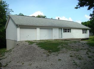 587 E Fairview Rd, Williamstown, KY 41097