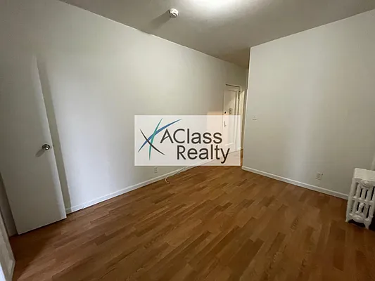 Rented by A Class Realty Corp | media 15
