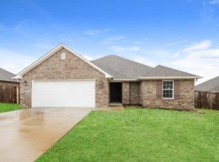 2009 Ridge St, Gentry, AR 72734