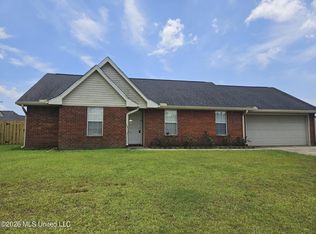 2312 Paula Cir, Ocean Springs, MS 39564