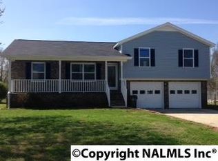 118 Mandy Dr, Hazel Green, AL 35750