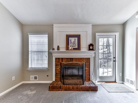 4th image of 5038 Wesleyan Dr