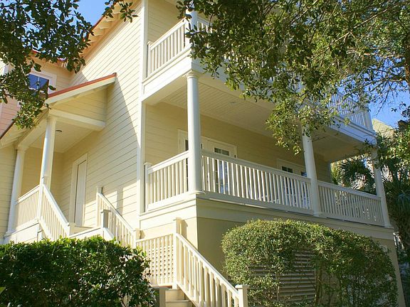 2nd image of 4007 Bridle Trail Dr