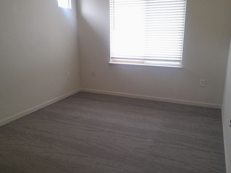 1st image of 1601 Daisy Ct