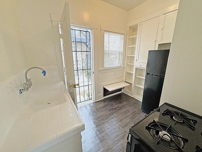716 Raymond Ave #11 — Photo 11