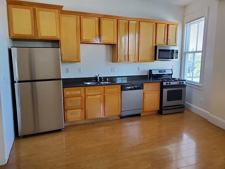 2597 Telegraph Ave #D — Photo 1