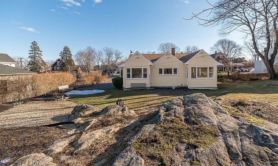 15 Beach Rd, Gloucester, MA 01930 Zillow