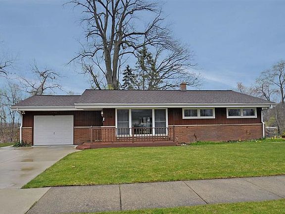 2nd image of 3418 S Shore Dr