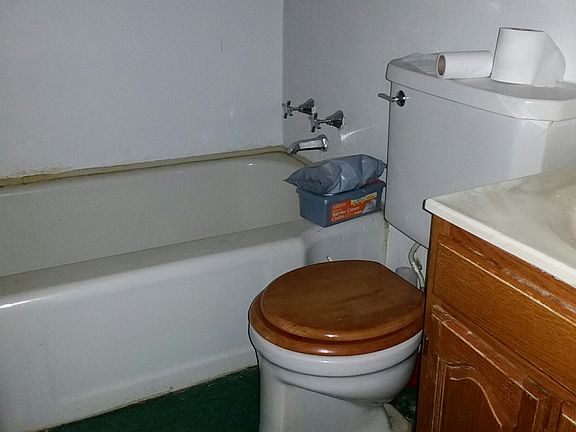 5th image of 2024 Rose Ln
