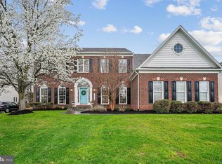 22527 Forest Run Dr, Ashburn, VA 20148