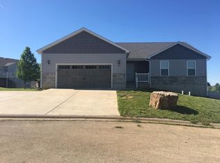 422 Ridgeview Dr, Desloge, MO 63601