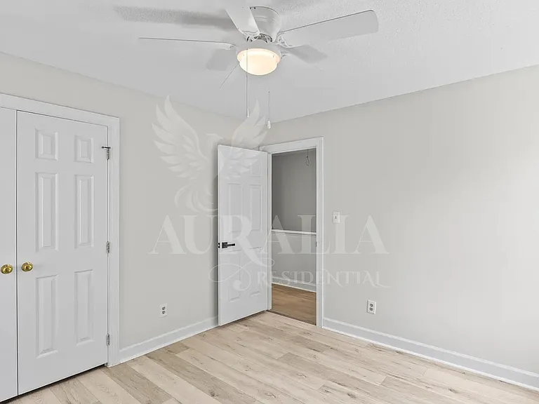 623 Elmwood Ct — Photo 24
